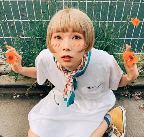 あさぎーにょの年収は？