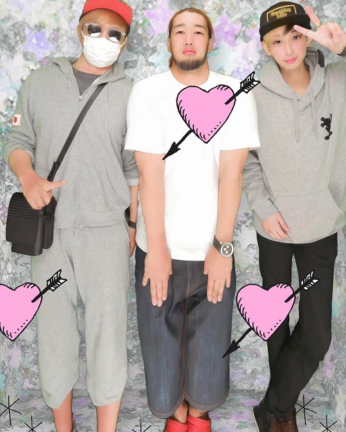 炎上軍の3人で撮影したプリクラ