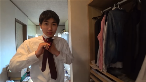 すずの高校の制服姿